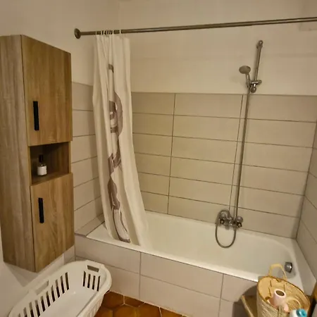 Apartamento Climatisé Avec Balcon Et Parking, Proche Plages De - Fr-1-780-92 Sainte-Maxime