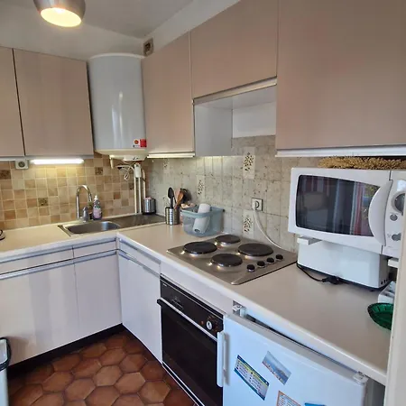 Climatise Avec Parking, Proche Et Commerces A - Fr-1-780-92 Apartment Sainte-Maxime